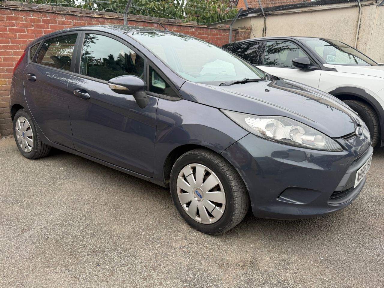 2011 FORD FIESTA for sale