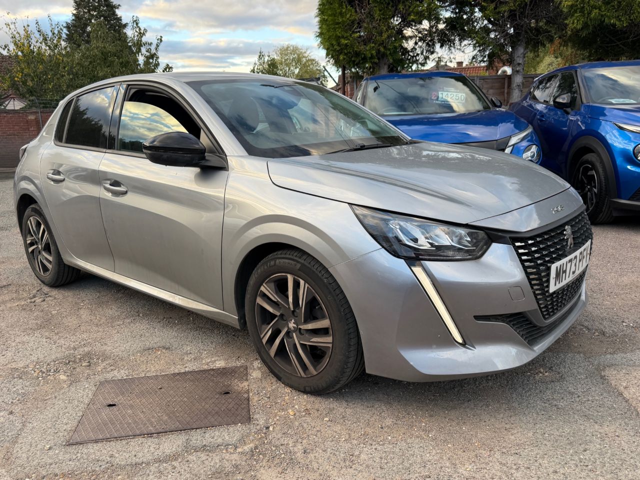 2023 PEUGEOT 208 for sale