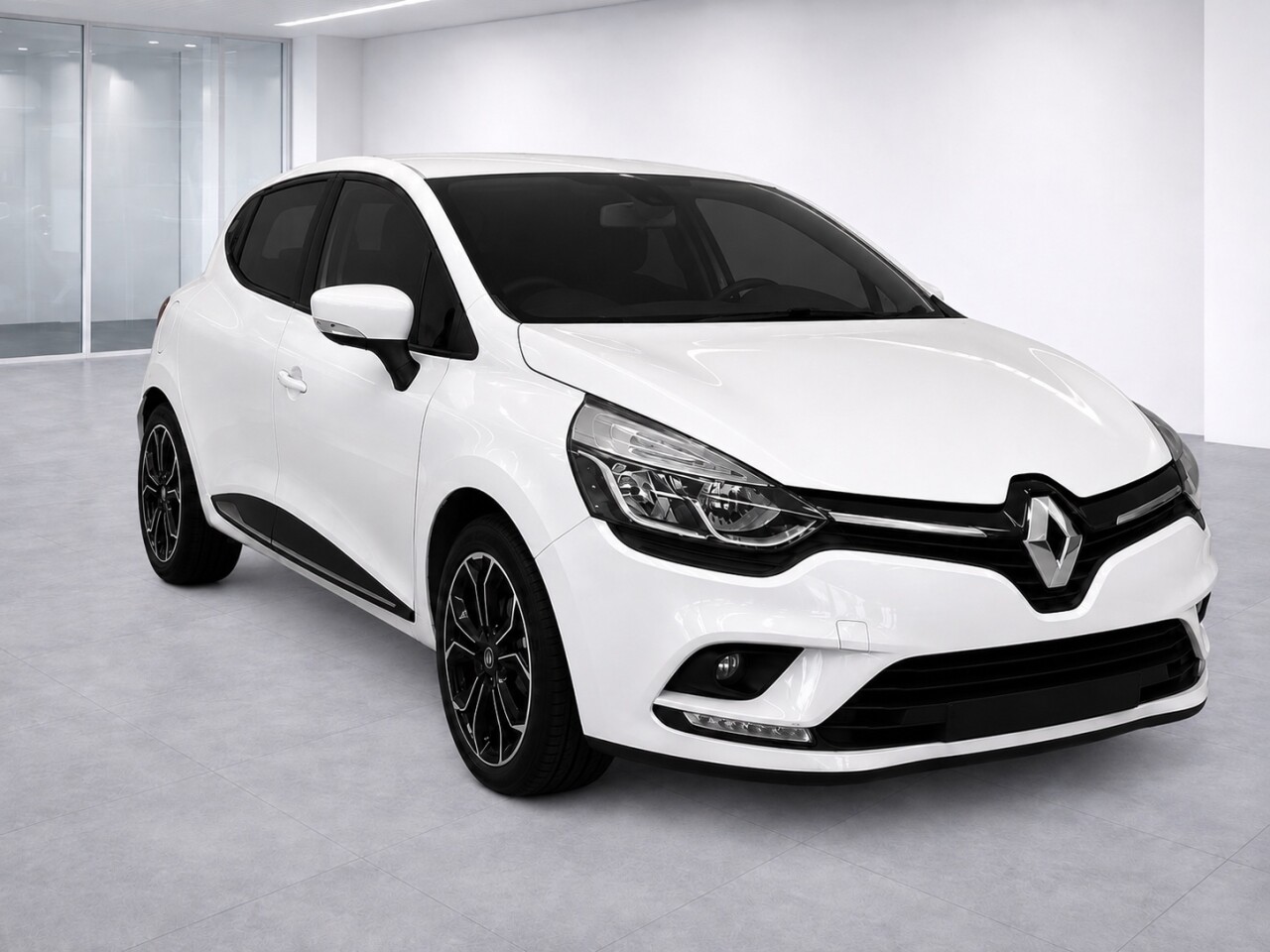 2019 RENAULT CLIO for sale