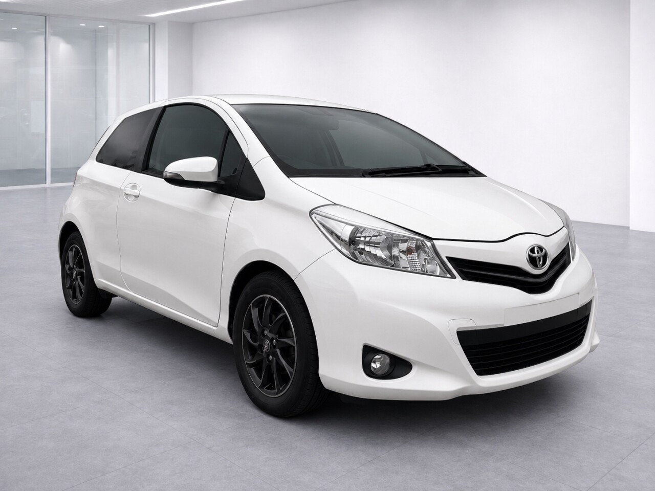 2013 TOYOTA YARIS for sale