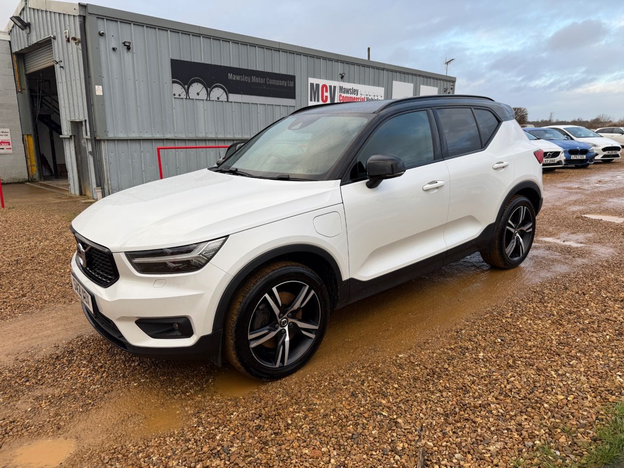 2021 VOLVO XC40 for sale