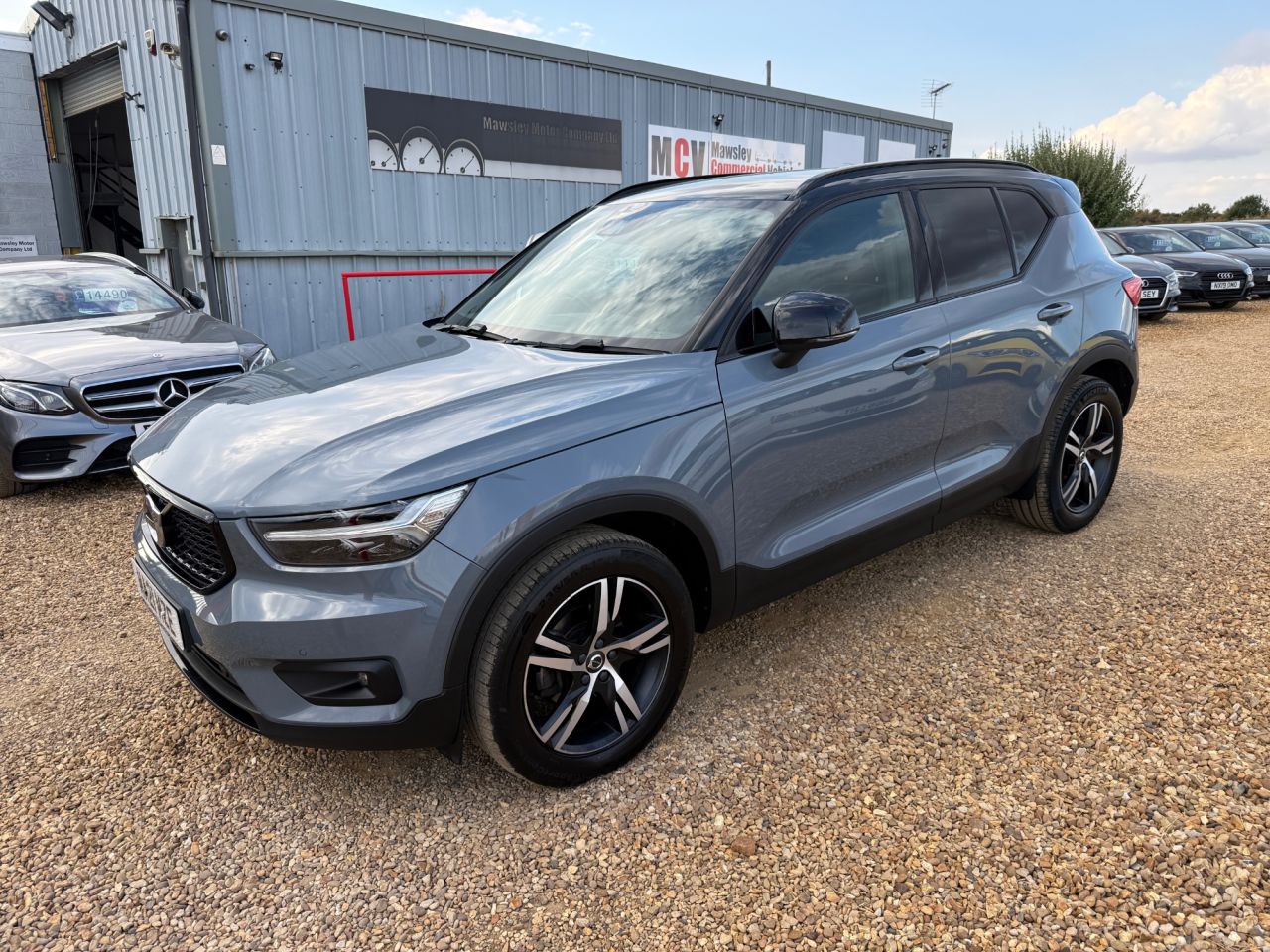 2021 VOLVO XC40 for sale