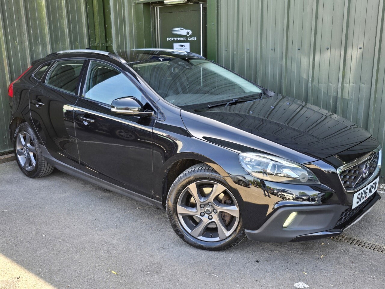 2016 VOLVO V40 CROSS COUNTRY for sale