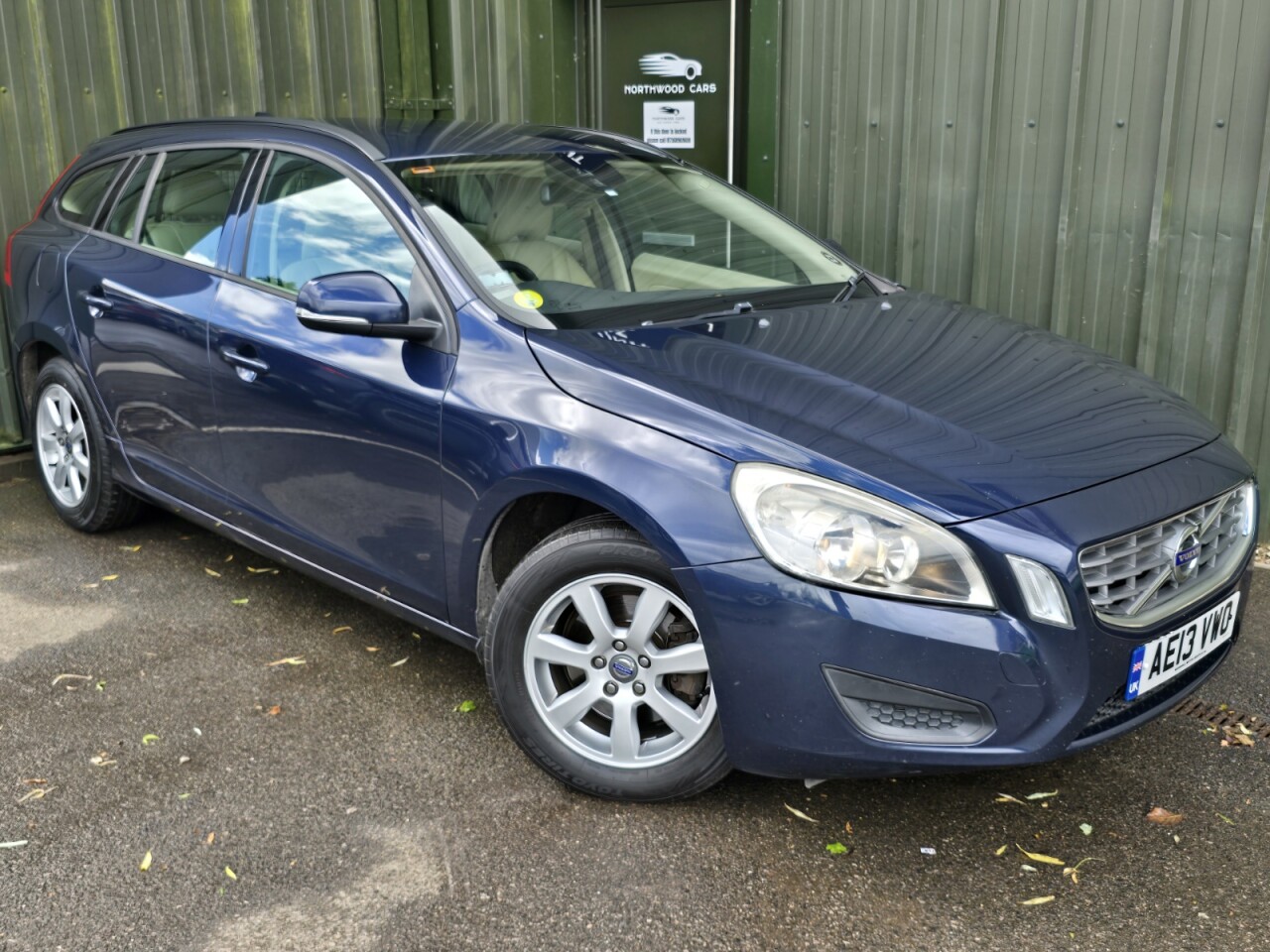 2013 VOLVO V60 for sale
