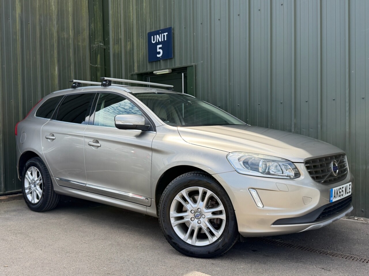 2015 VOLVO XC60 for sale