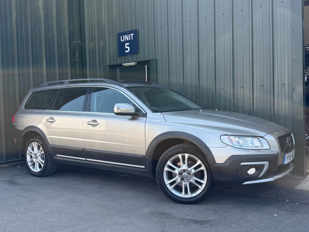 2015 VOLVO XC70 for sale
