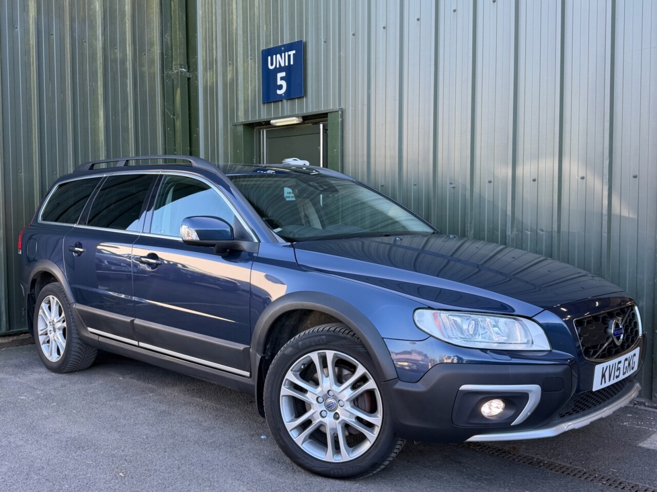 2015 VOLVO XC70 for sale