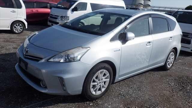 2014 TOYOTA PRIUS ALPHA for sale
