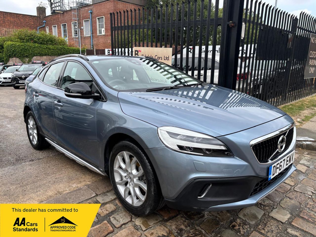 2017 VOLVO V40 CROSS COUNTRY for sale