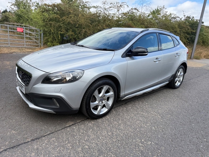 2014 VOLVO V40 for sale