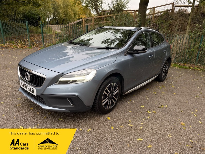 2018 VOLVO V40 for sale