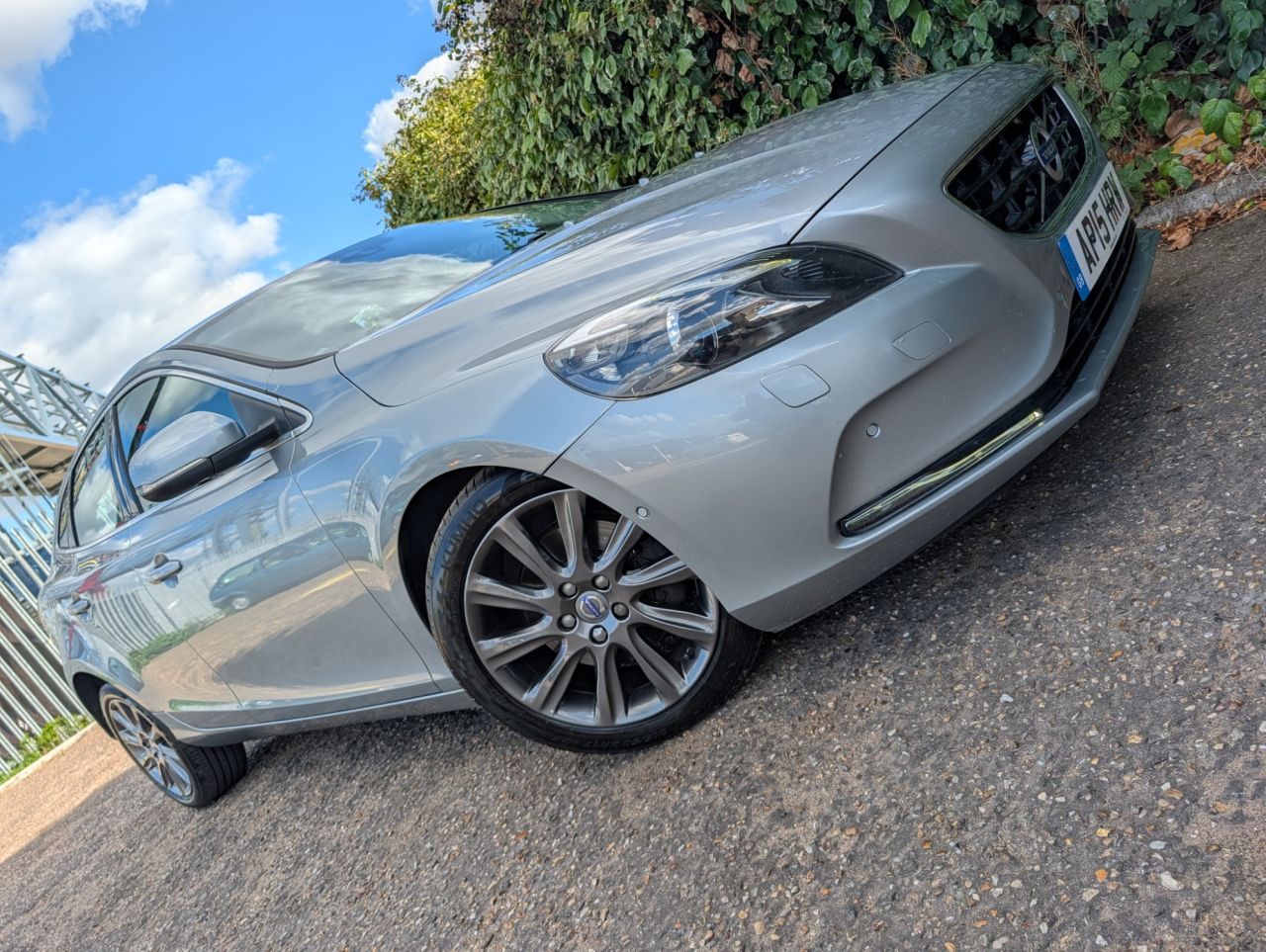 2015 VOLVO V40 for sale