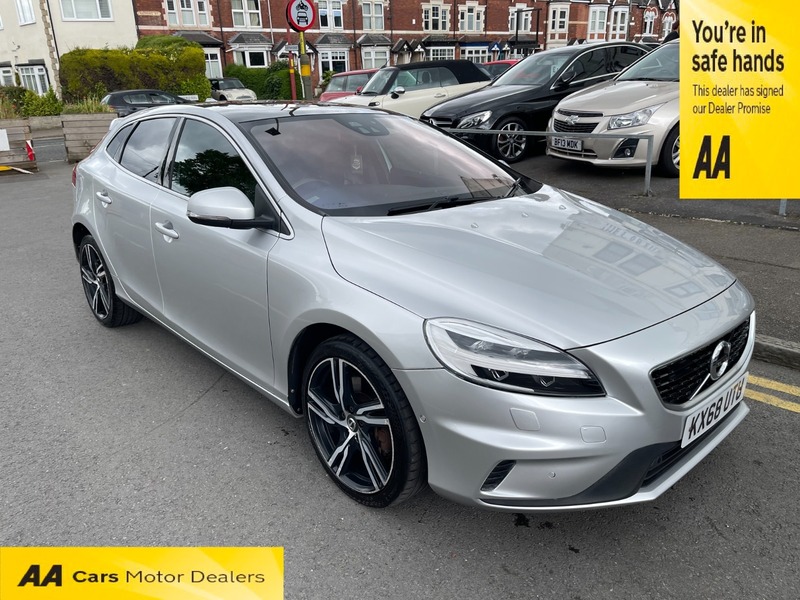 2018 VOLVO V40 for sale