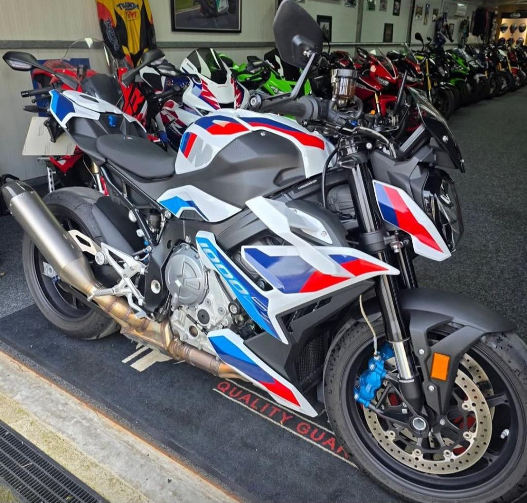 2023 BMW M 1000 R for sale