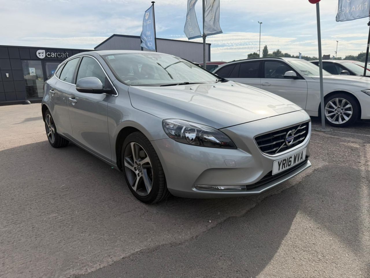 2016 VOLVO V40 for sale
