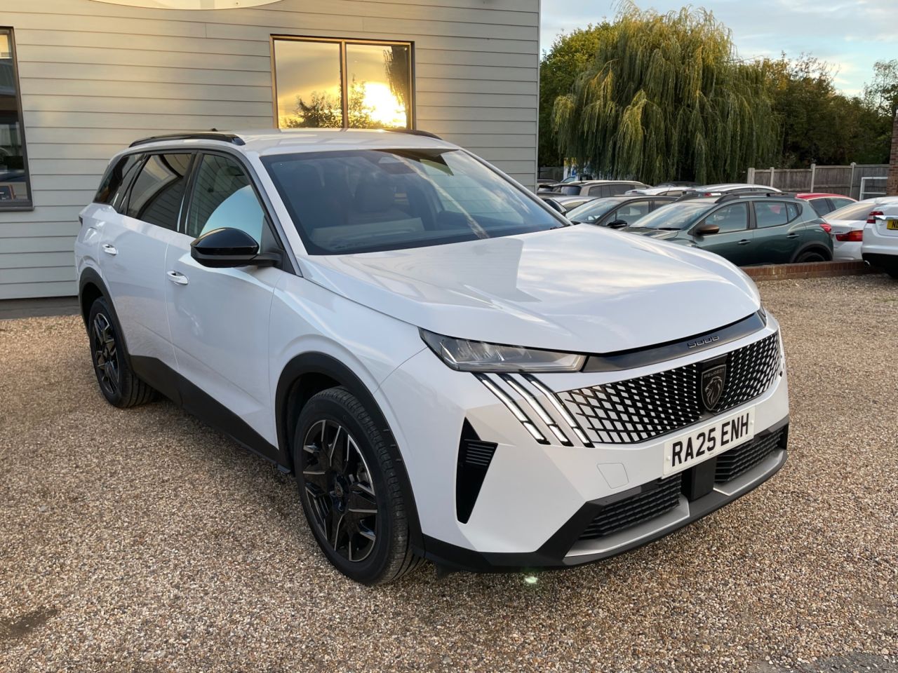 2025 PEUGEOT 5008 for sale