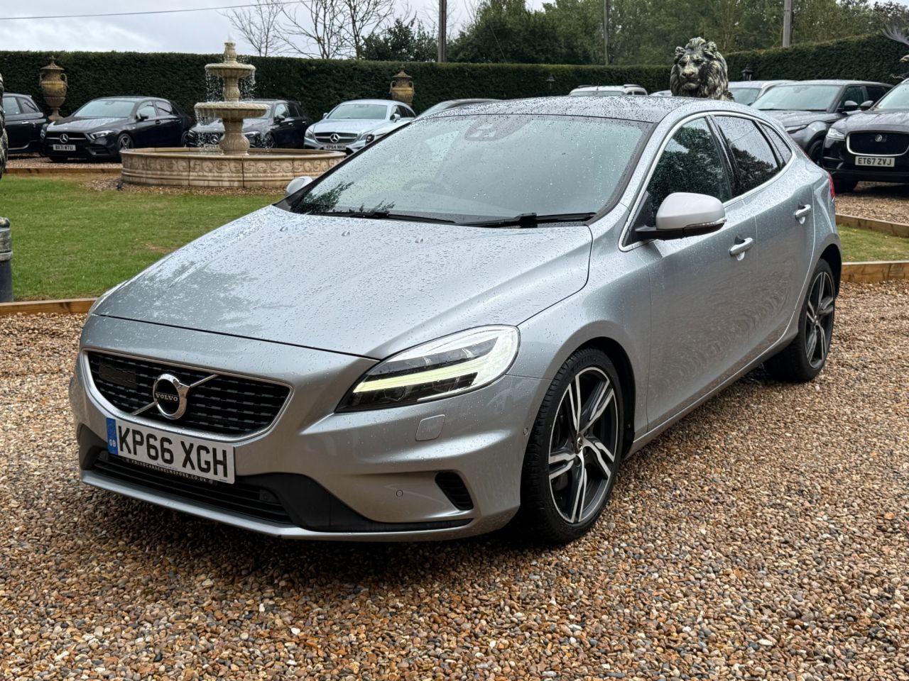 2016 VOLVO V40 for sale