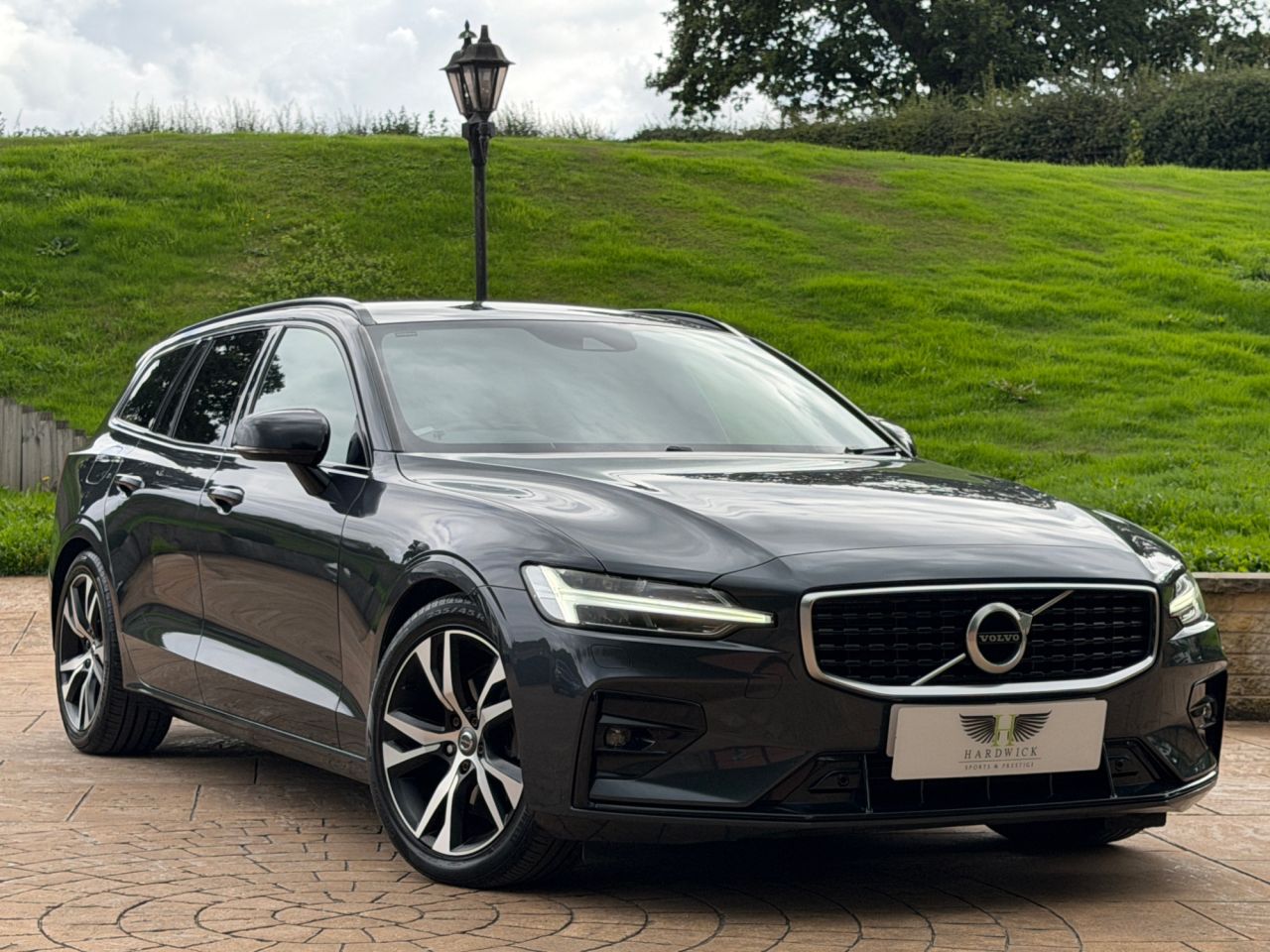2019 VOLVO V60 for sale