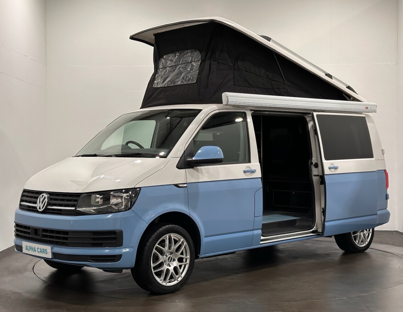2018 VOLKSWAGEN TRANSPORTER for sale