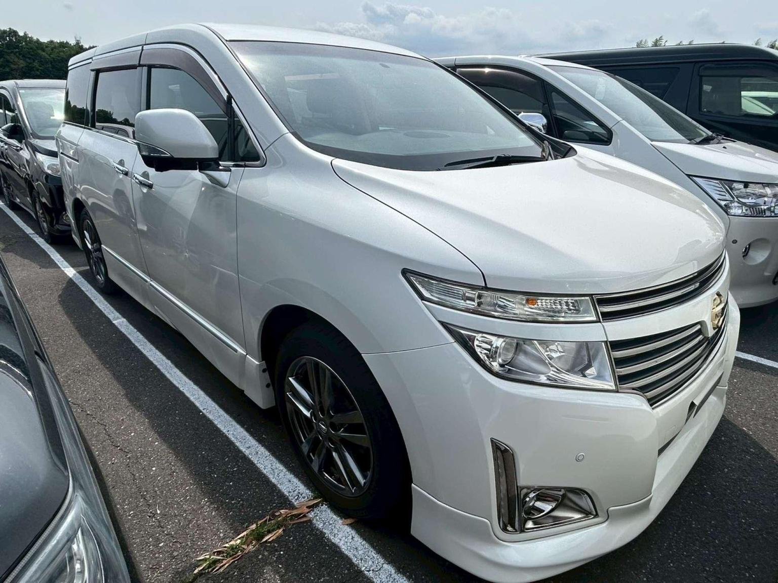 2012 NISSAN ELGRAND for sale
