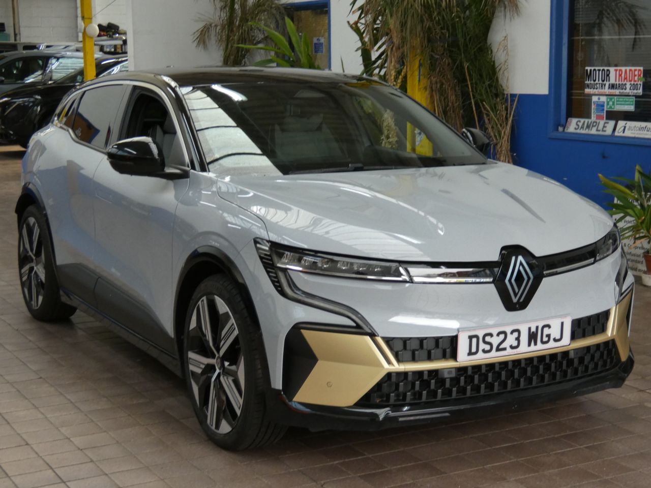 2023 RENAULT MEGANE E-TECH for sale