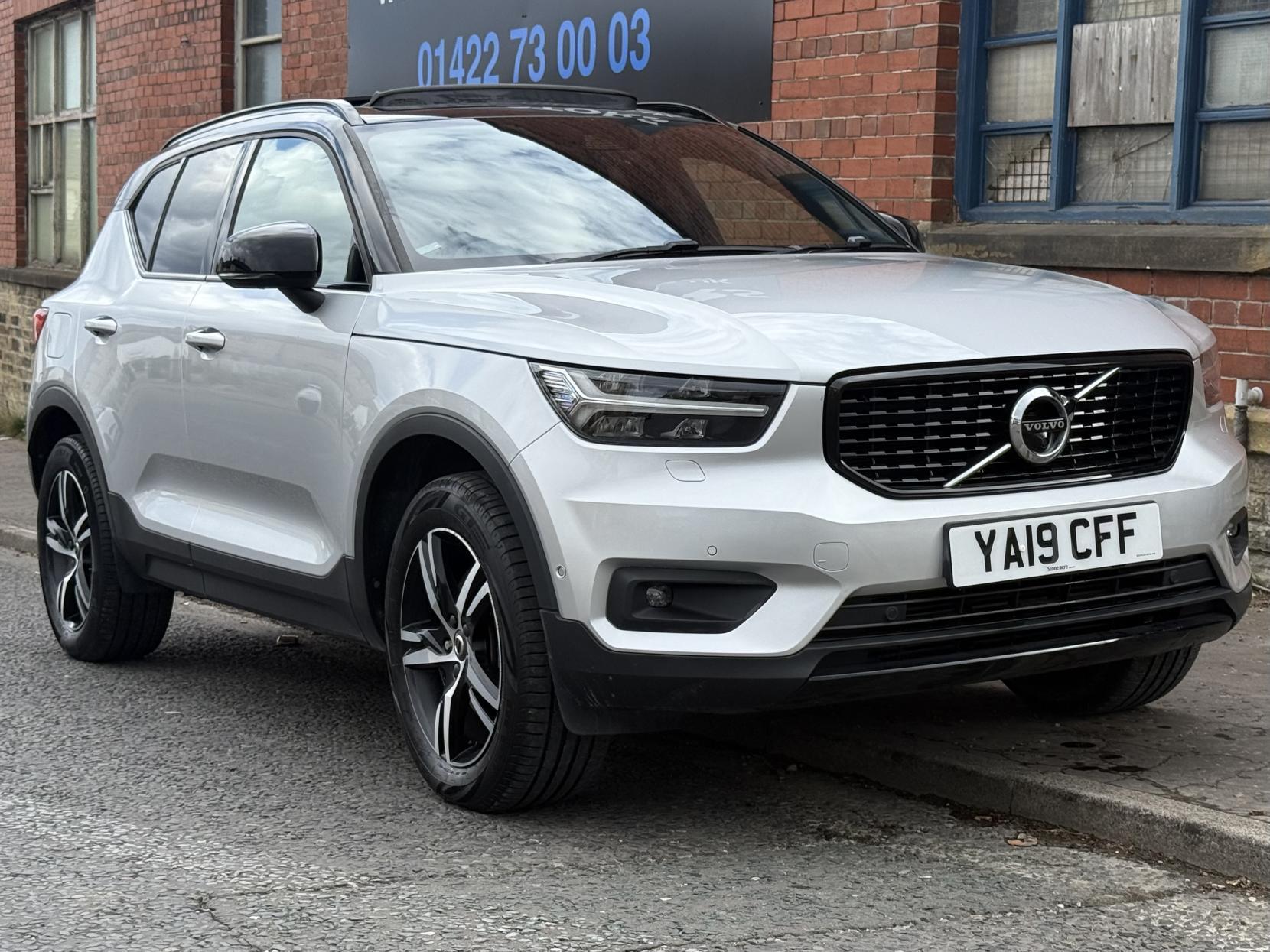 2019 VOLVO XC40 for sale
