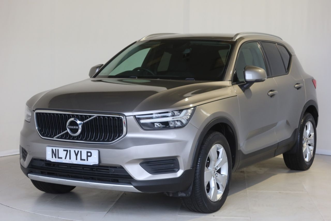 2021 VOLVO XC40 for sale