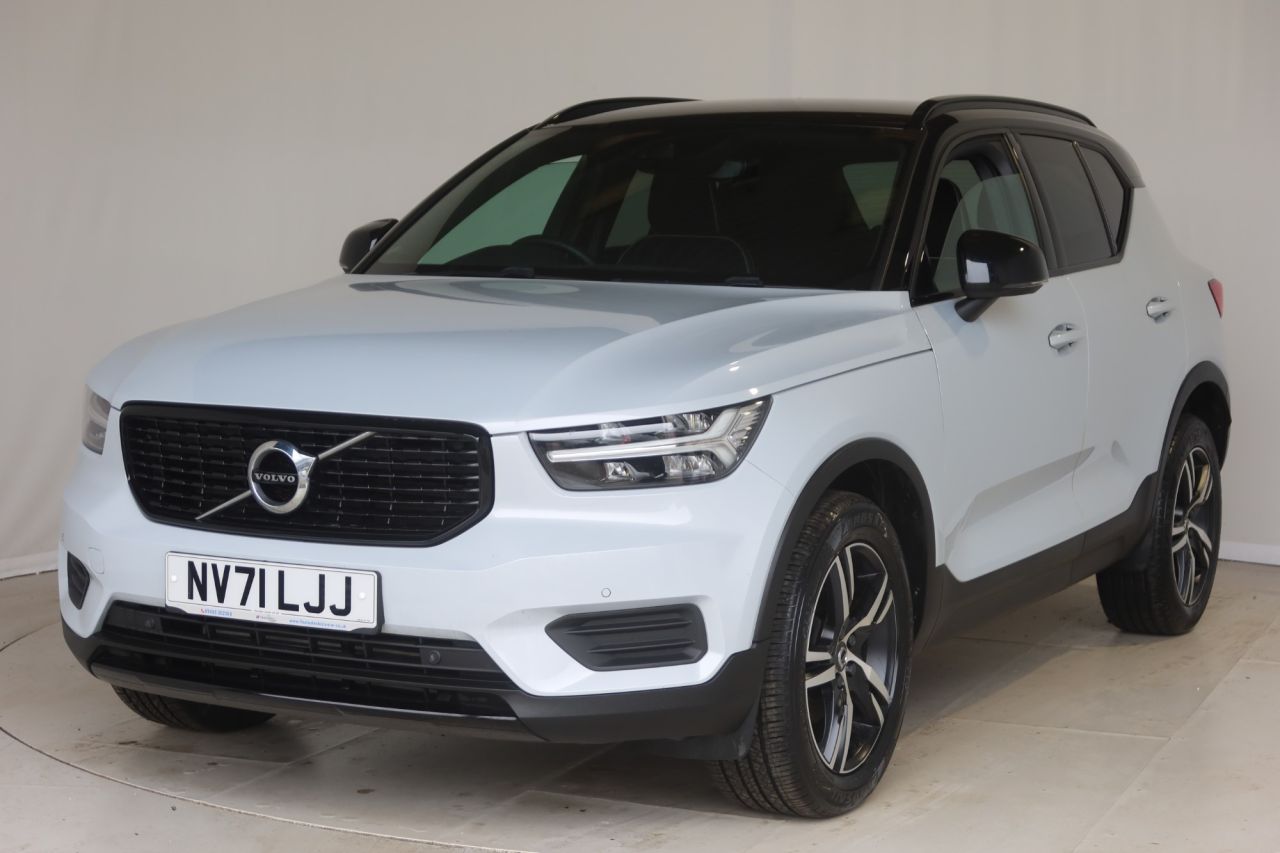 2021 VOLVO XC40 for sale