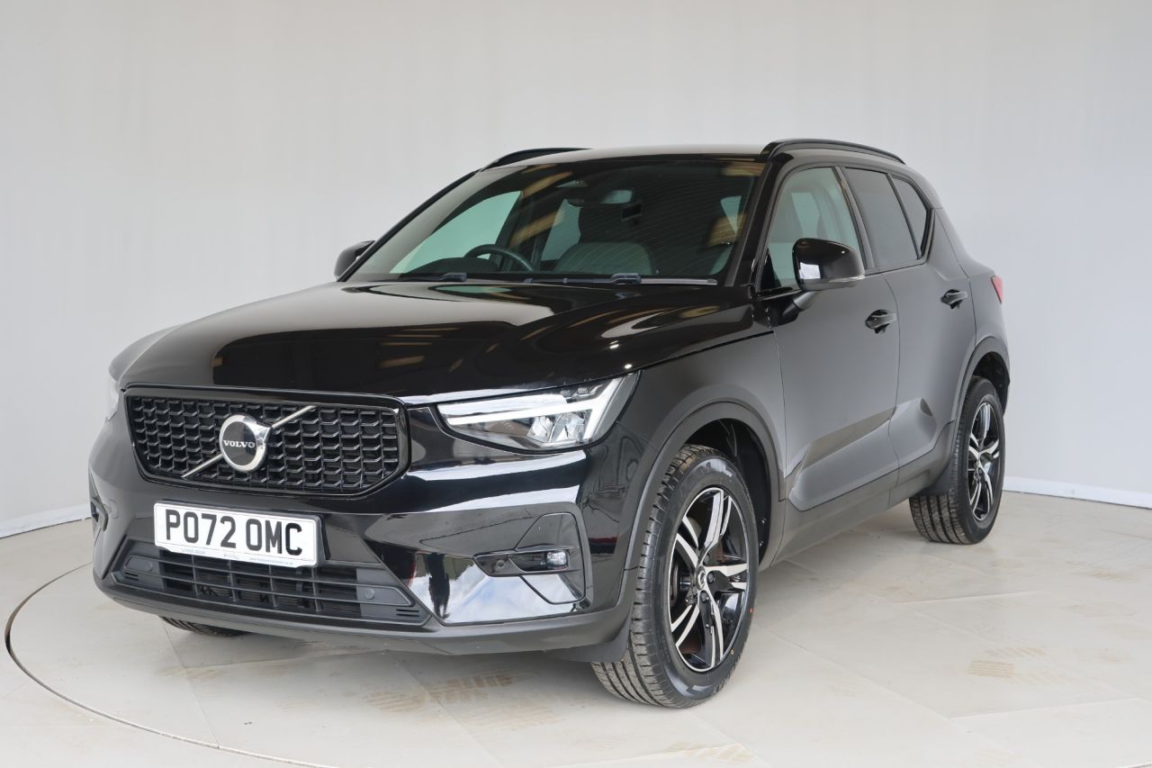 2022 VOLVO XC40 for sale