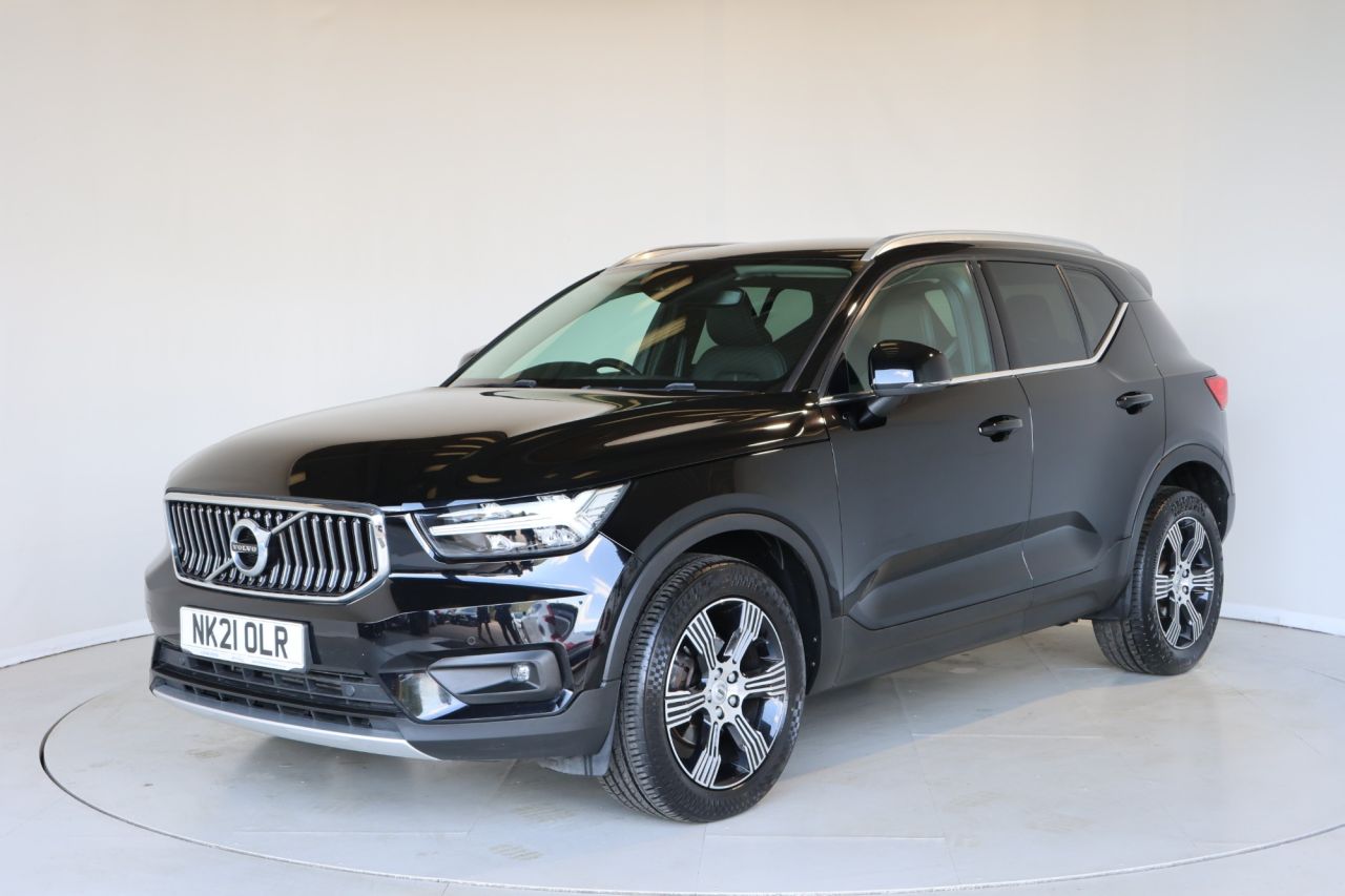 2021 VOLVO XC40 for sale