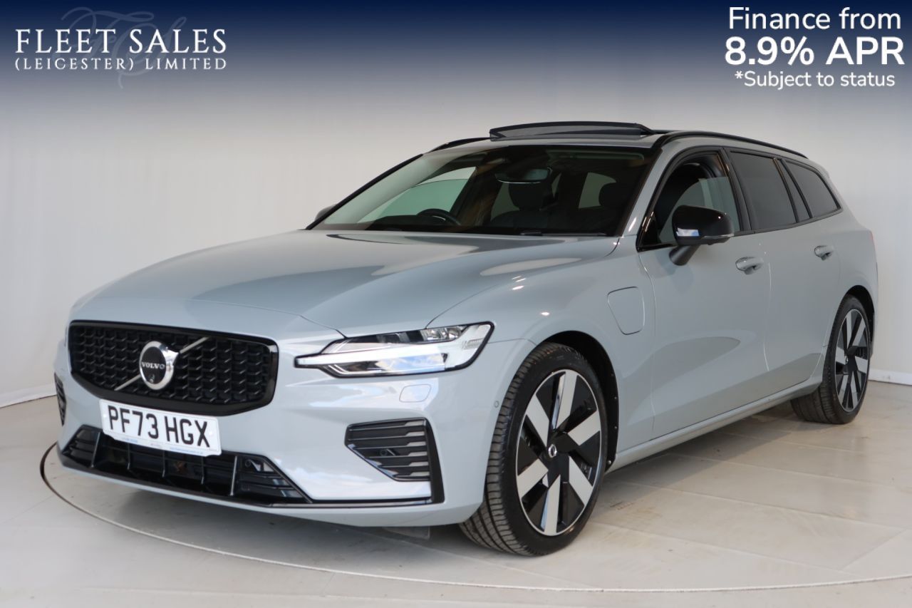 2023 VOLVO V60 for sale