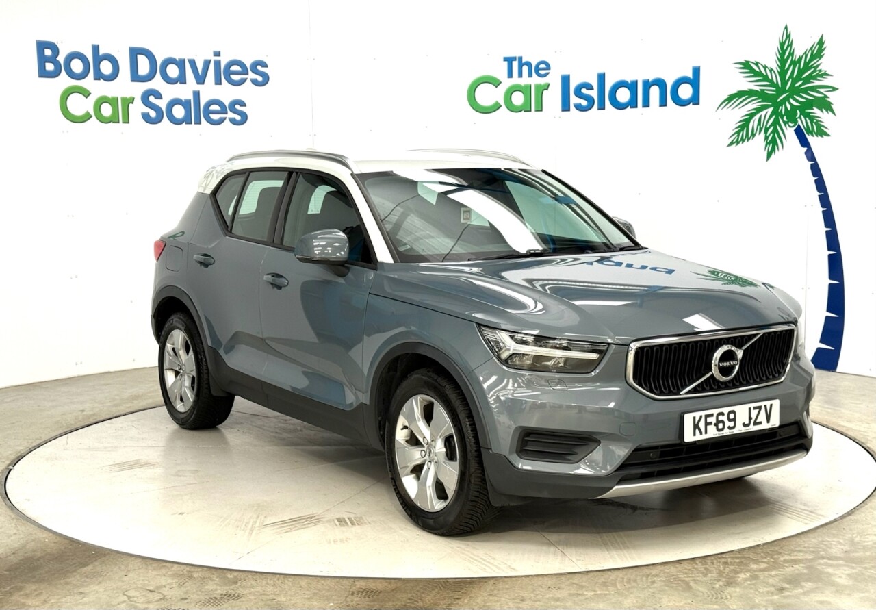 2019 VOLVO XC40 for sale