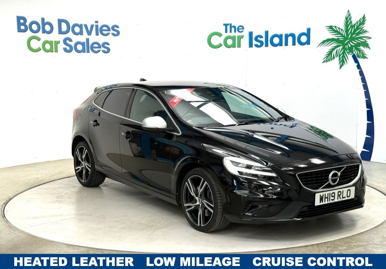 2019 VOLVO V40 for sale