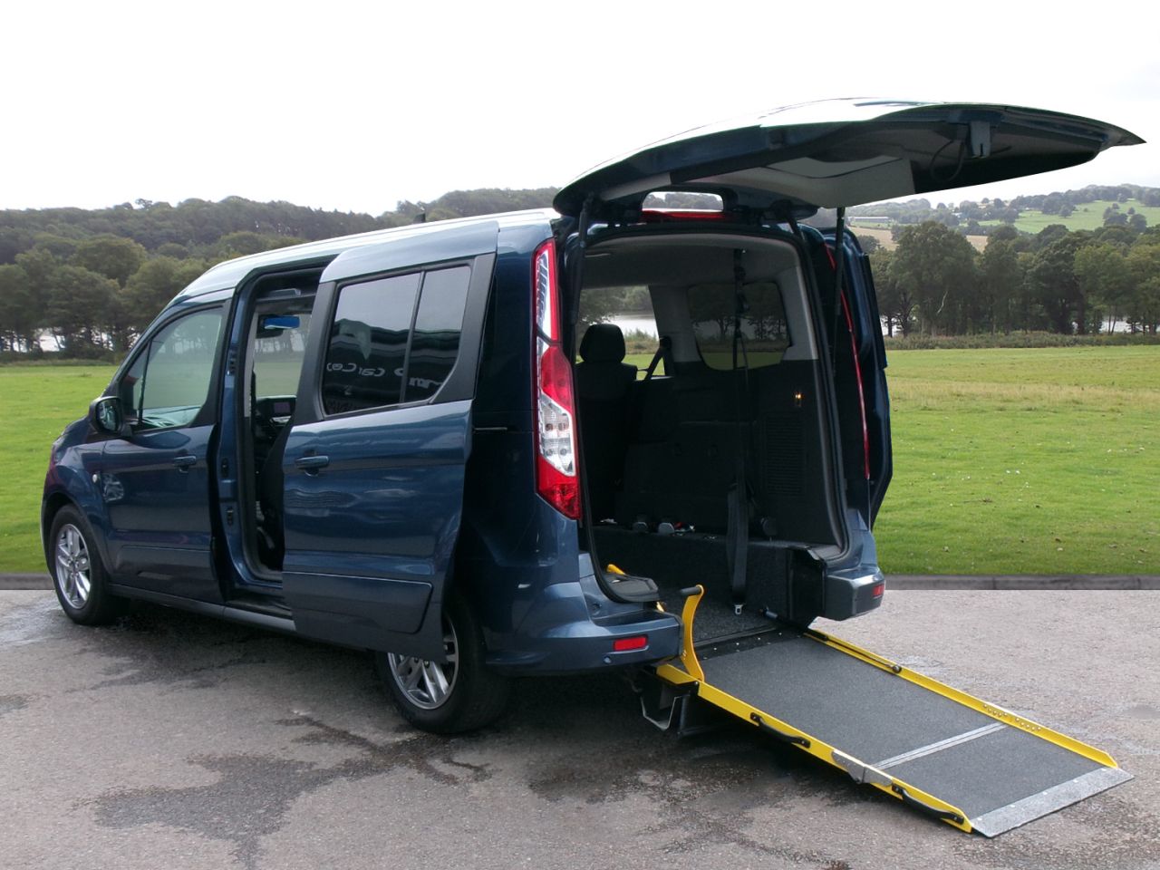 2022 FORD GRAND TOURNEO CONNECT for sale