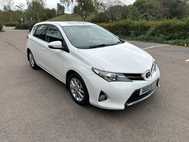 2013 TOYOTA AURIS for sale