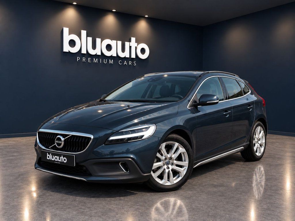 2018 VOLVO V40 CROSS COUNTRY for sale