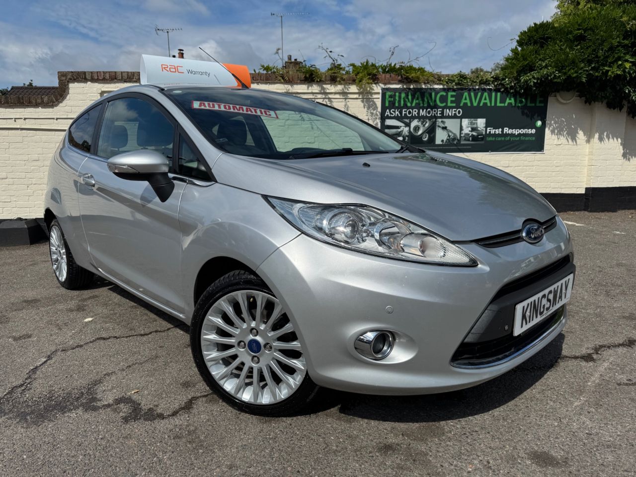 2011 FORD FIESTA for sale
