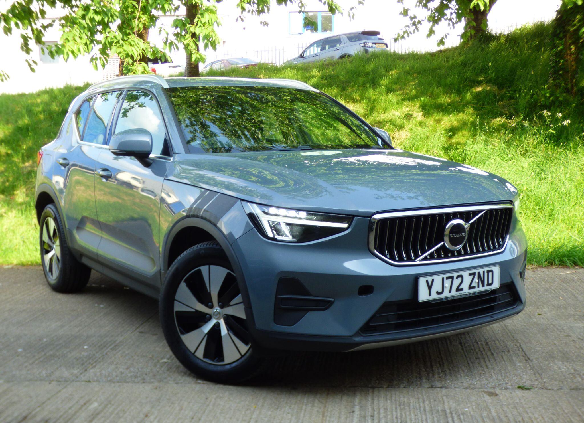 2022 VOLVO XC40 for sale