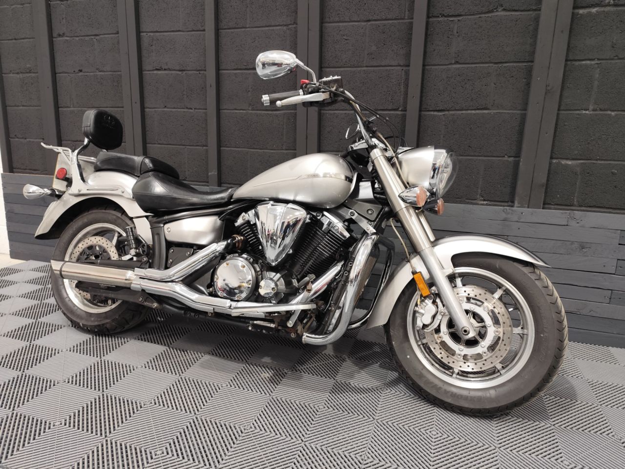 2008 YAMAHA XVS 1300 A MIDNIGHT STAR for sale