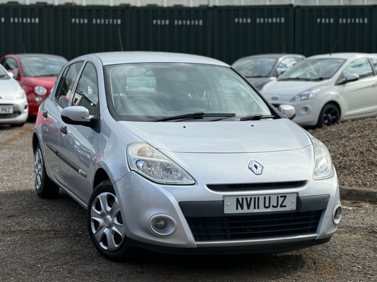 2011 RENAULT CLIO for sale