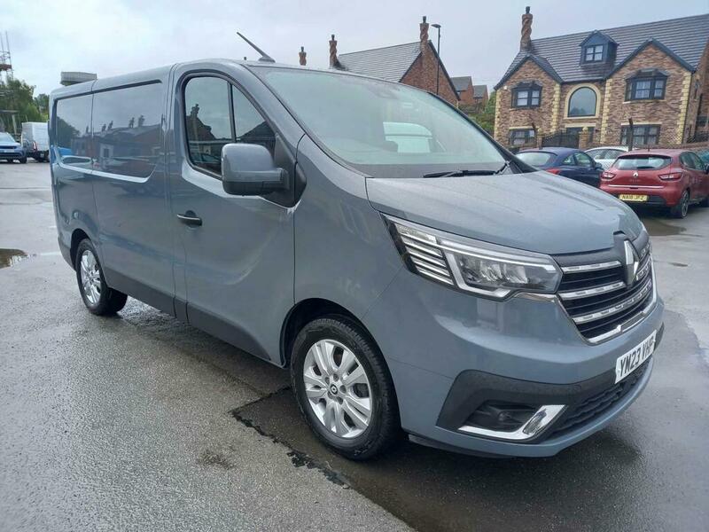 2023 RENAULT TRAFIC for sale