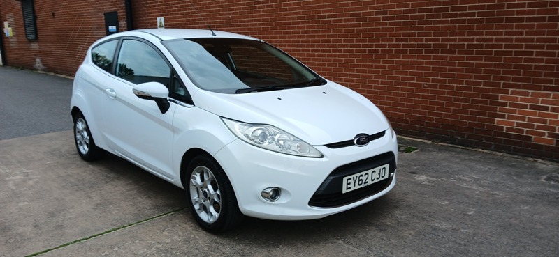 2012 FORD FIESTA for sale