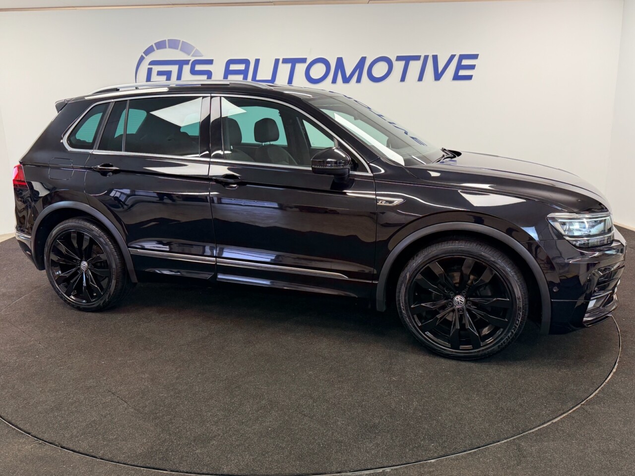 2019 VOLKSWAGEN TIGUAN for sale