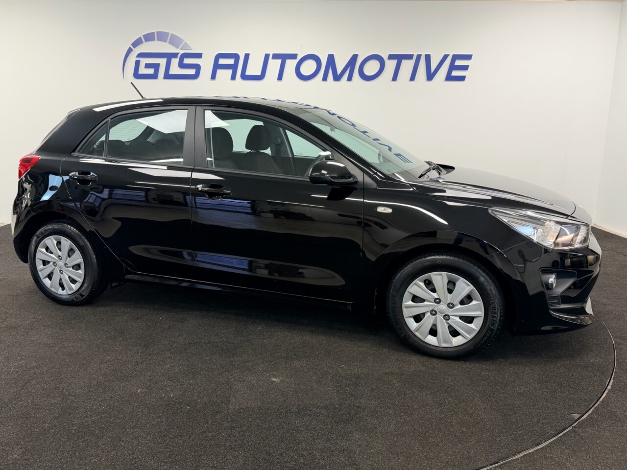 2023 KIA RIO for sale