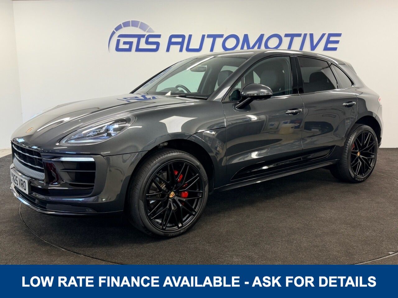 2025 PORSCHE MACAN for sale