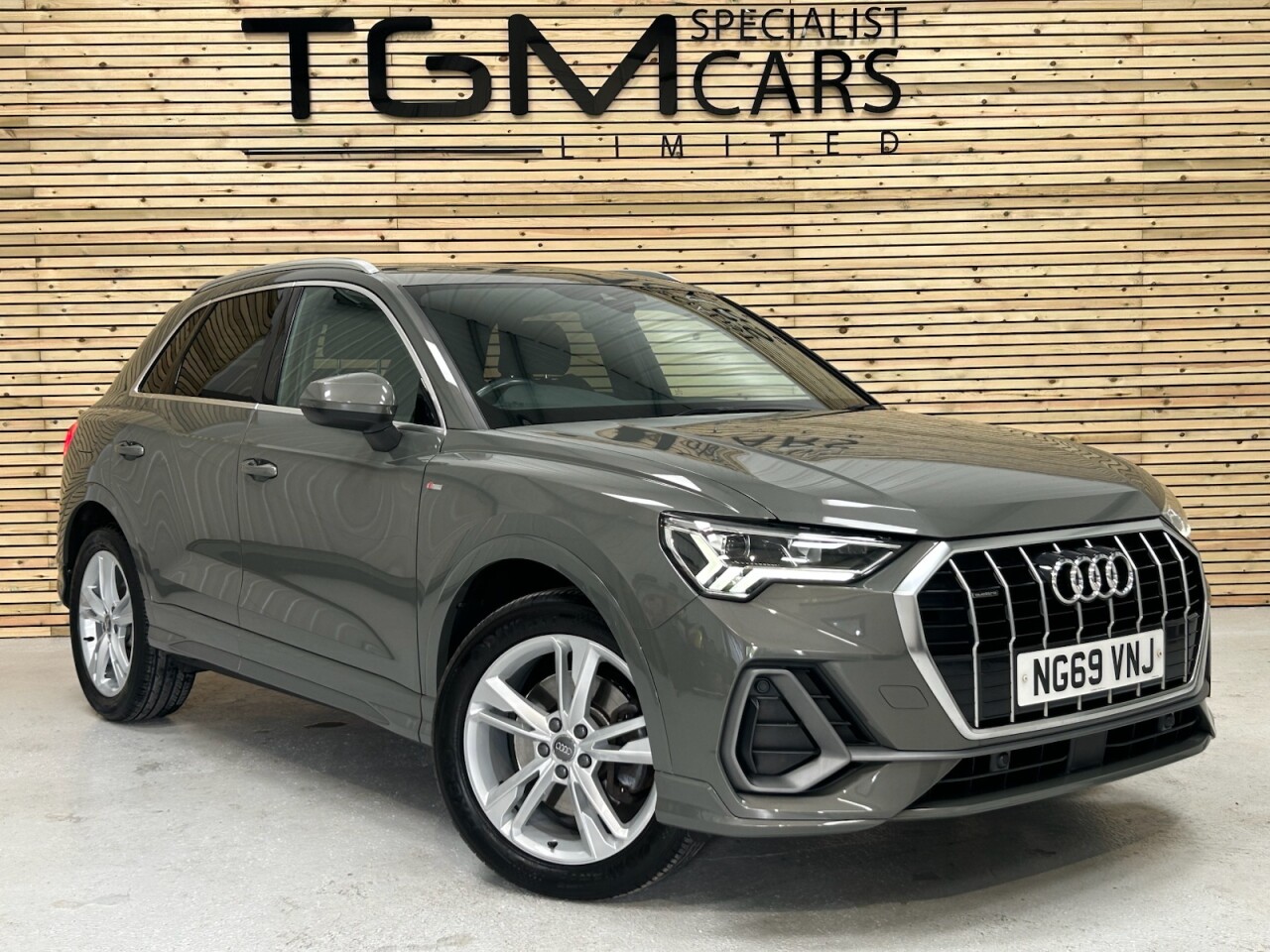 2020 AUDI Q3 for sale