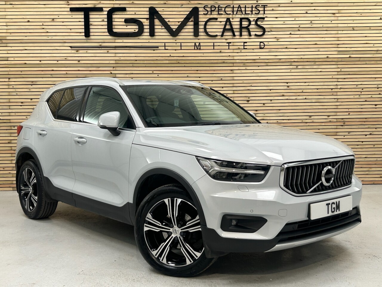 2019 VOLVO XC40 for sale