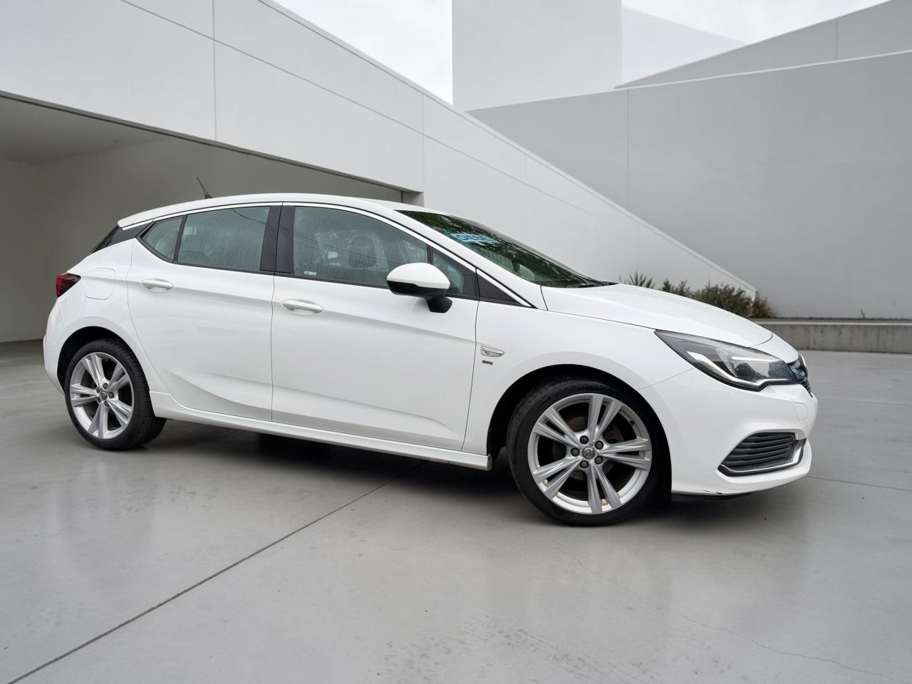 2017 VAUXHALL ASTRA for sale