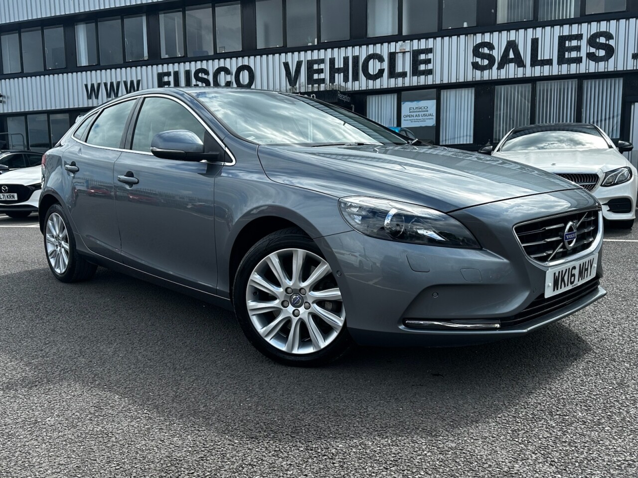 2016 VOLVO V40 for sale