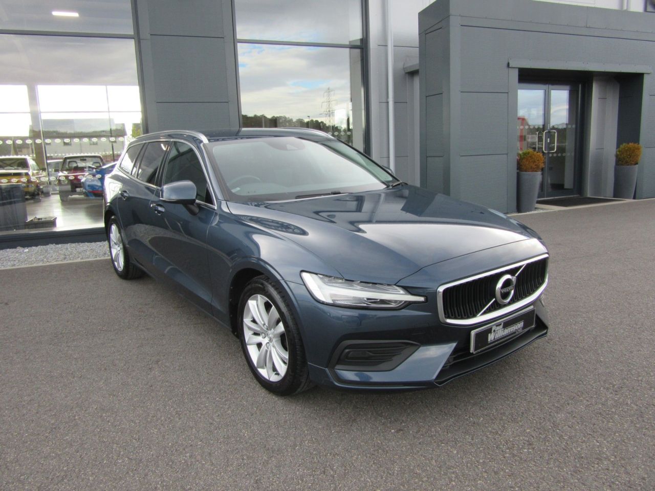 2018 VOLVO V60 for sale